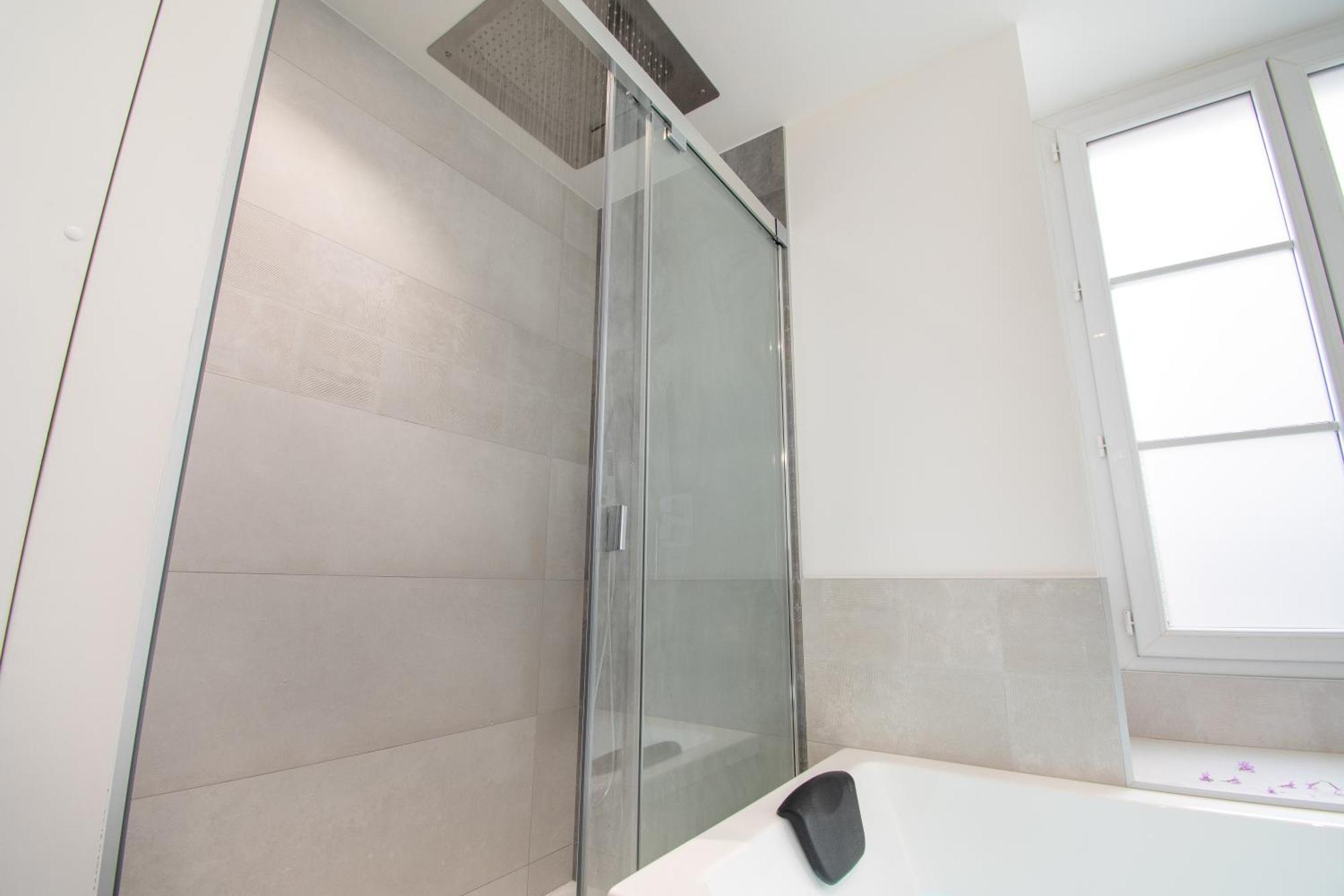 L'Appartement Des Ducs Avec Baignoire Double Nantes Exteriör bild