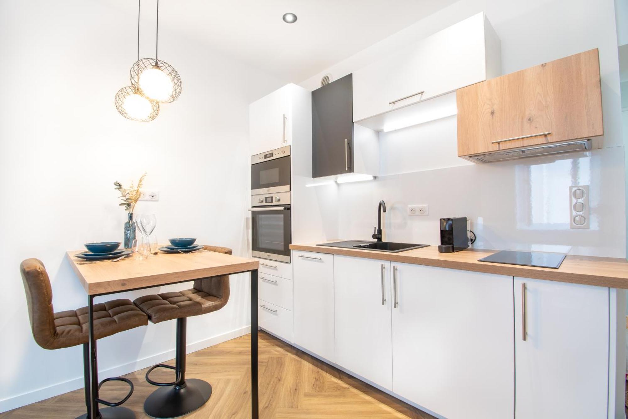 L'Appartement Des Ducs Avec Baignoire Double Nantes Exteriör bild